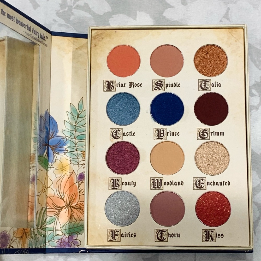 NEW Storybook Cosmetics Eyeshadow Palette ✨